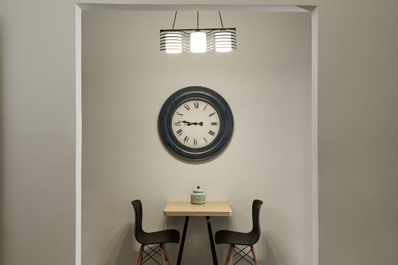 Charming Studio Apartment أثينا المظهر الخارجي الصورة