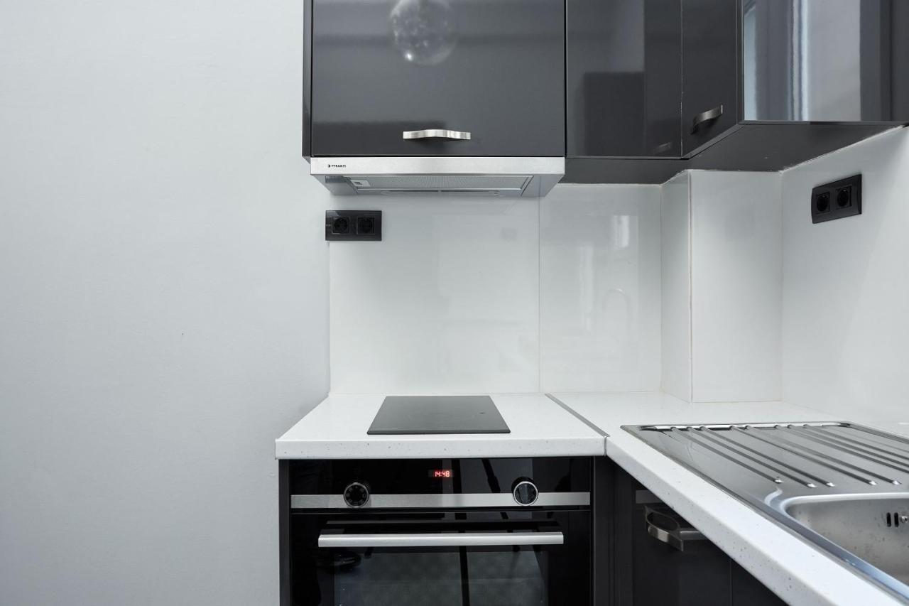 Charming Studio Apartment أثينا المظهر الخارجي الصورة